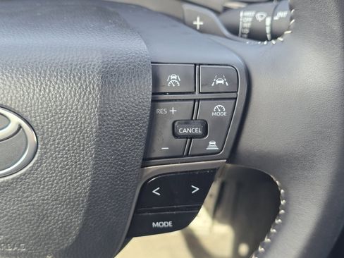 Certified 2025 Toyota Camry SE image 30