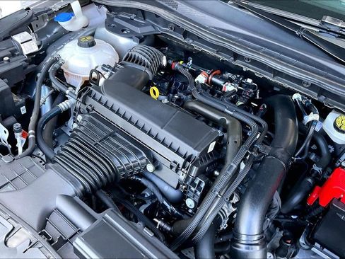 Used 2024 Ford Escape Platinum image 28