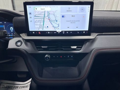 Used 2025 Ford Explorer ST-Line image 25