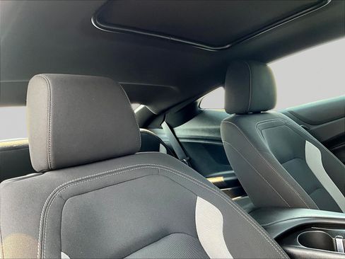 Used 2021 Chevrolet Camaro SS RWD image 23