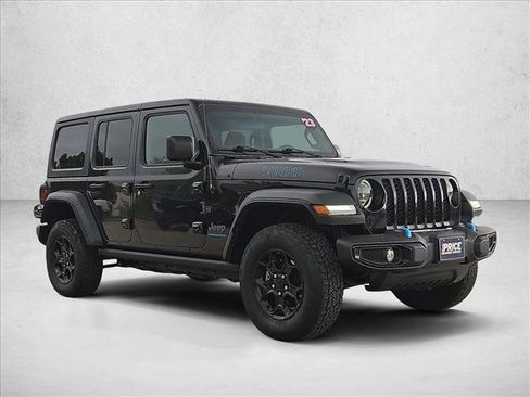 Used 2023 Jeep Wrangler Unlimited AWD/4WD image 3