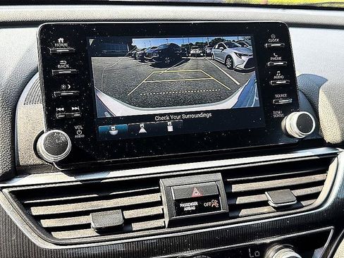 Used 2021 Honda Accord Sport image 15