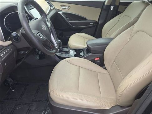 Used 2017 Hyundai Santa Fe Sport FWD image 15