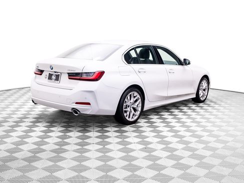 Used 2026 BMW 330i xDrive Sedan w/ Premium Package AWD/4WD image 5