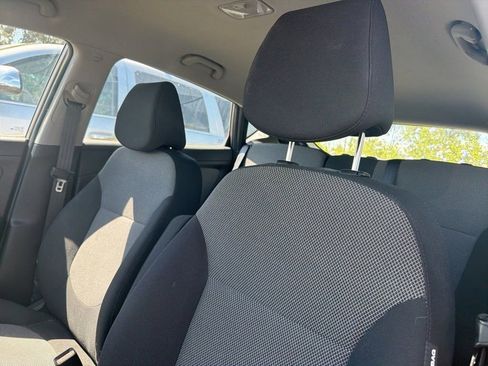 Used 2014 Hyundai Accent GS image 10