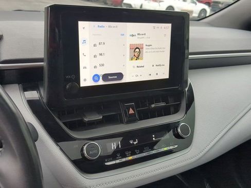 Certified 2023 Toyota Corolla SE w/ SE Package image 12