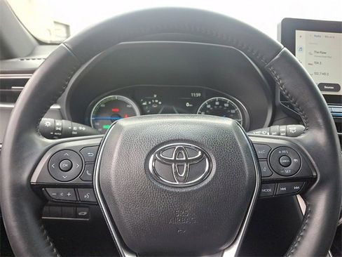 Used 2024 Toyota Venza Nightshade image 18
