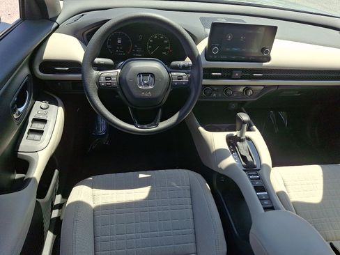 Certified 2025 Honda HR-V LX image 11