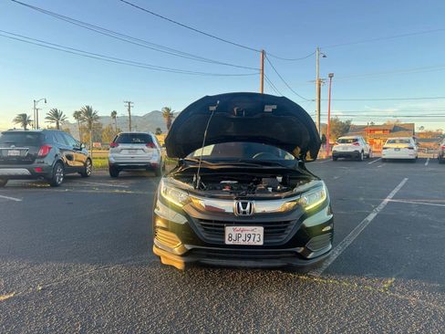 Used 2019 Honda HR-V LX image 14
