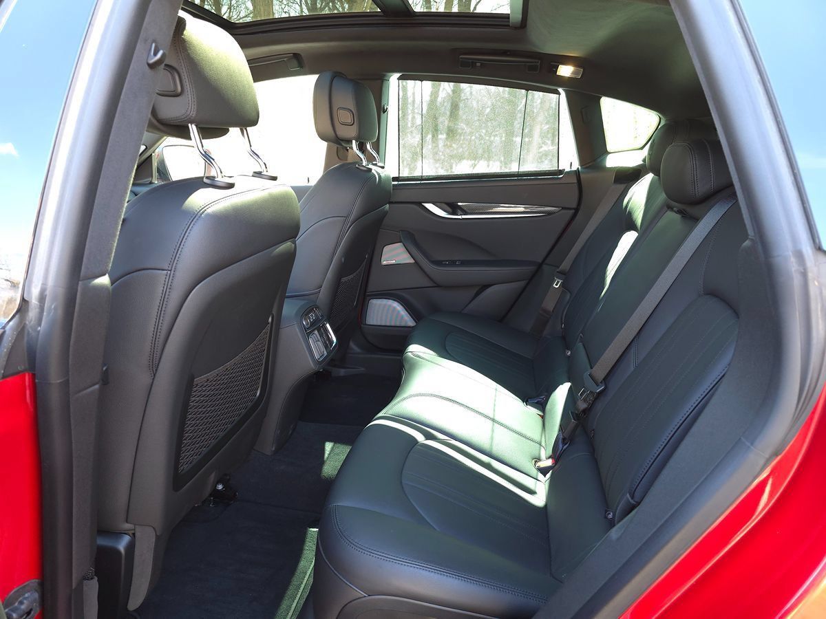 Used 2023 Maserati Levante Modena AWD/4WD image 15