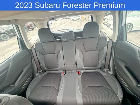 Used 2023 Subaru Forester Premium AWD/4WD image 14