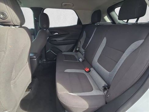 Used 2024 Chevrolet TrailBlazer LT FWD image 17
