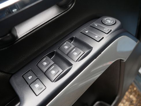 Used 2017 Chevrolet Silverado 1500 LT w/ All Star Edition image 19