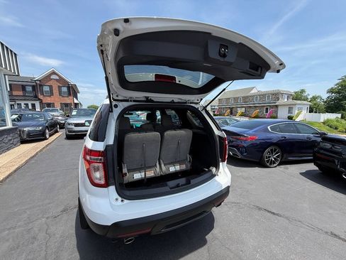 Used 2015 Ford Explorer XLT w/ Equipment Group 201A AWD/4WD image 24