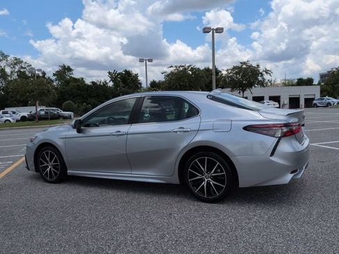 Certified 2023 Toyota Camry SE FWD image 6