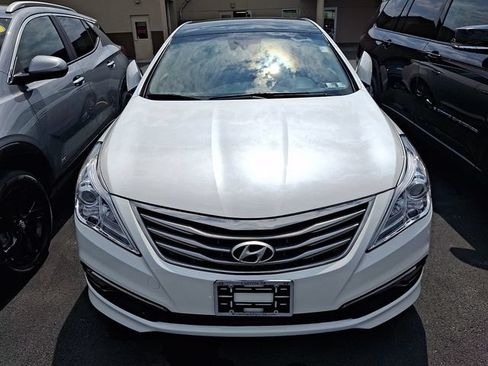 Used 2016 Hyundai Azera Limited FWD image 2