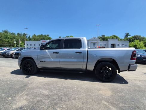 Used 2024 RAM 1500 Laramie AWD/4WD image 5
