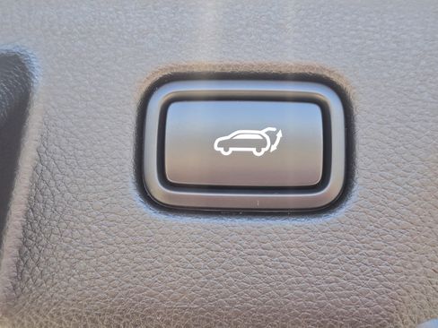 Used 2024 Kia Seltos SX w/ SX Sunroof Package AWD/4WD image 14