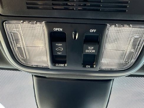 Used 2025 Honda Odyssey Sport-L image 24