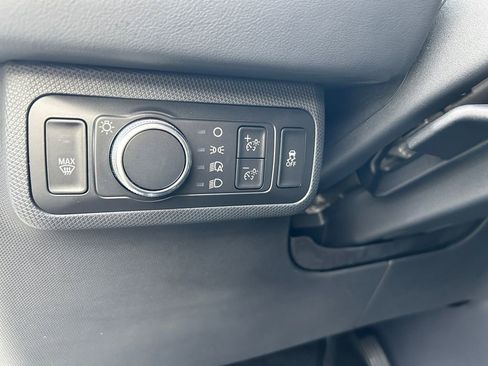 Used 2022 Ford Mustang Mach-E Select image 21