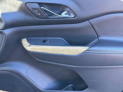 Used 2018 GMC Acadia Denali w/ LPO, Cargo Package image 23