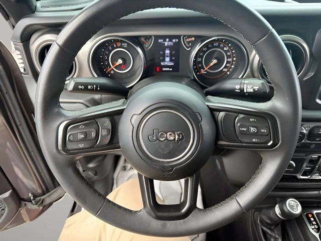 Used 2023 Jeep Gladiator Sport AWD/4WD image 4