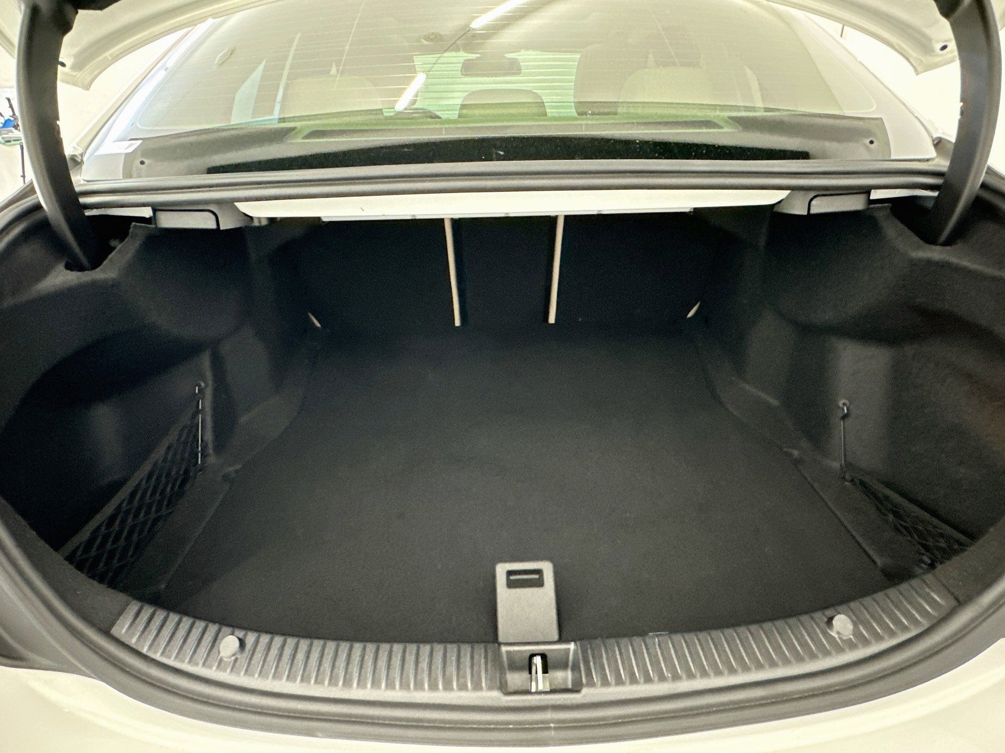 Used 2018 Mercedes-Benz C 300 4MATIC Sedan image 31