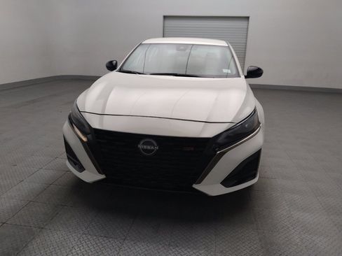 Used 2024 Nissan Altima 2.5 SR FWD image 15