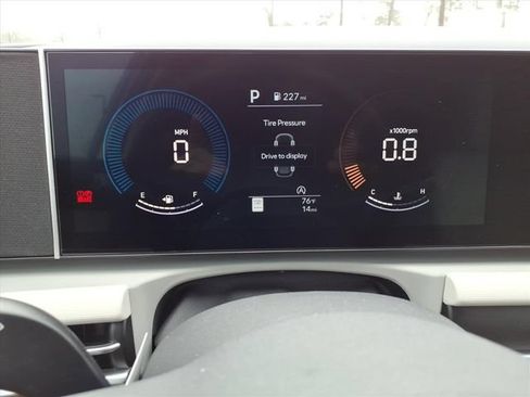 New 2026 Hyundai Tucson SEL FWD image 24