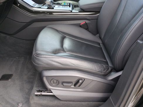 Used 2025 Audi Q7 3.0T Premium Plus AWD/4WD image 13