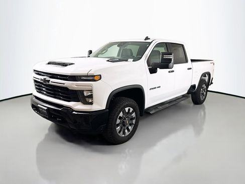 Used 2024 Chevrolet Silverado 2500 Custom w/ Custom Value Package AWD/4WD image 3