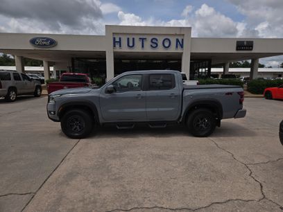 Used 2025 Nissan Frontier PRO-4X w/ Pro Convenience Package