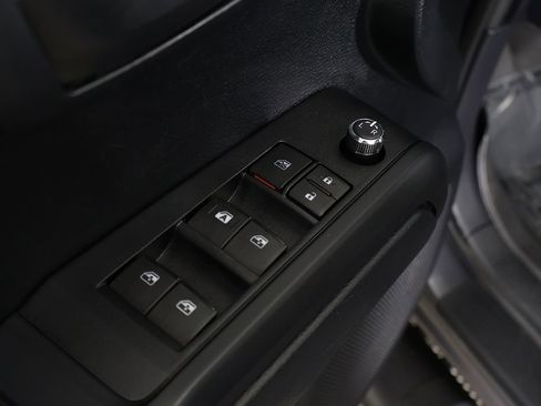 Used 2018 Toyota Tacoma SR w/ SR Convenience Package RWD image 32