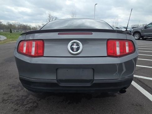 Used 2010 Ford Mustang Premium image 9