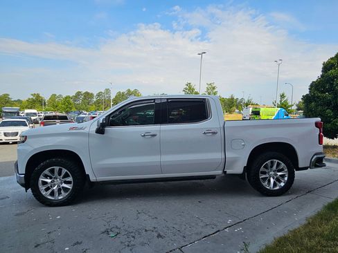 Used 2020 Chevrolet Silverado 1500 LTZ w/ LTZ Plus Package AWD/4WD image 4