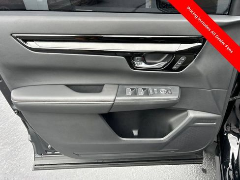 Used 2025 Honda CR-V Sport Touring image 3