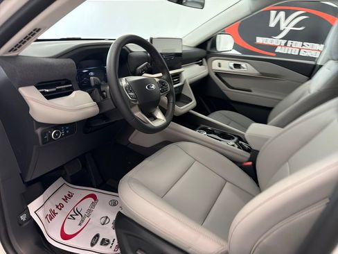New 2026 Ford Explorer Active w/ Active Comfort Package RWD image 10