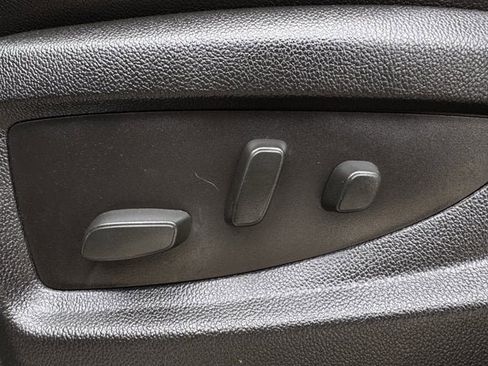 Used 2016 Chevrolet Suburban LT w/ Luxury Package image 29