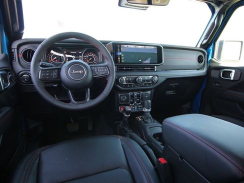 Used 2024 Jeep Gladiator Rubicon image 27