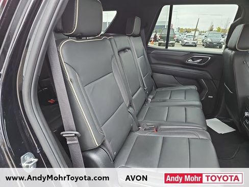 Used 2024 GMC Yukon SLT image 32