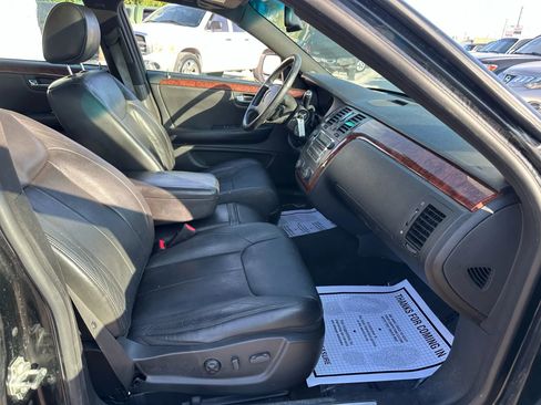 Used 2007 Cadillac DTS Luxury I w/ Sun And Sound Package image 8