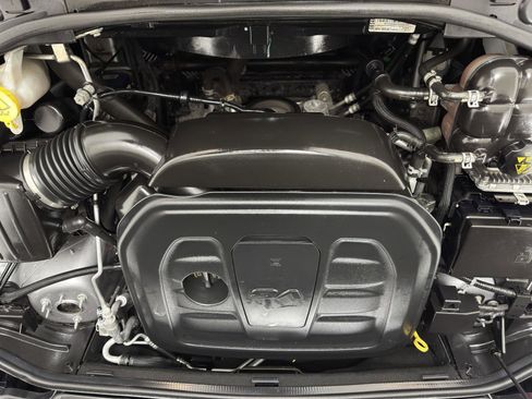 Used 2020 Dodge Durango SXT image 33