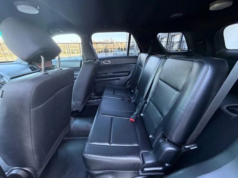 Used 2016 Ford Explorer Utility 4D Police AWD 3.7L V6 image 18