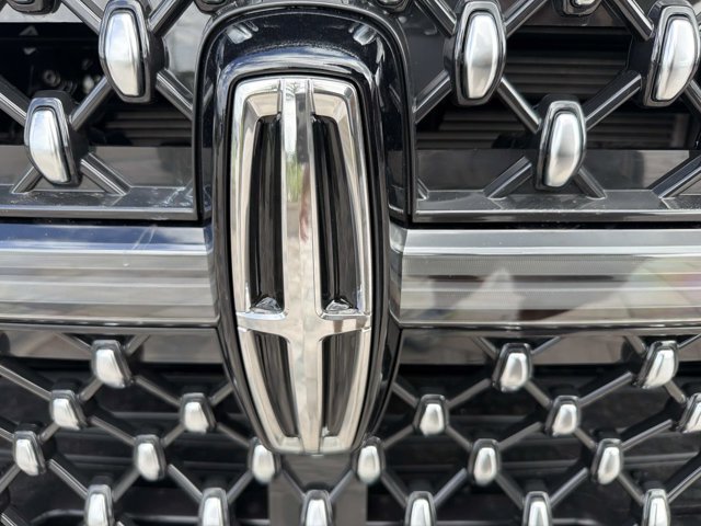 New 2027 Lincoln Navigator Black Label AWD/4WD image 7