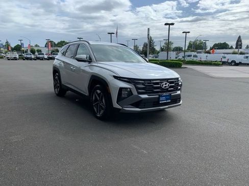 Certified 2025 Hyundai Tucson SEL AWD/4WD image 11