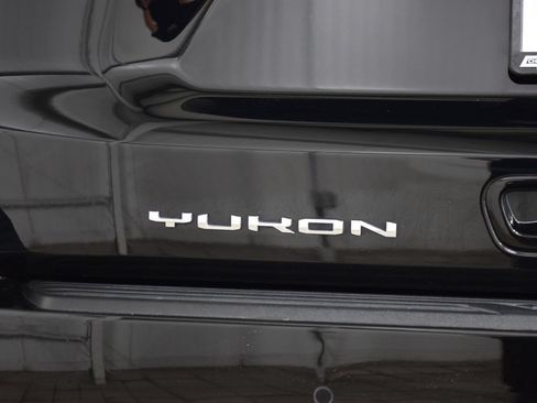 Used 2024 GMC Yukon Denali Ultimate AWD/4WD image 22