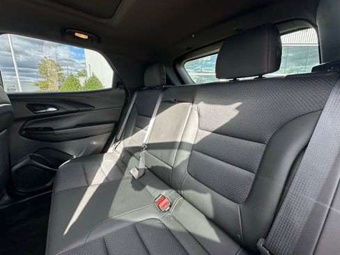 Used 2022 Chevrolet TrailBlazer RS w/ Sun and Liftgate Package image 18