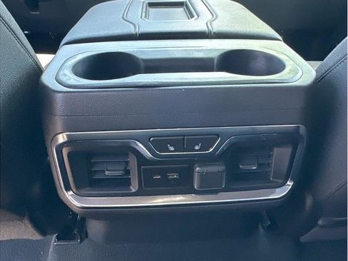 Used 2021 GMC Sierra 1500 AT4 w/ AT4 Premium Package AWD/4WD image 18