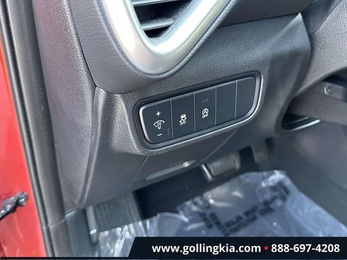 Certified 2023 Kia Soul LX w/ Option Group 015 FWD image 16