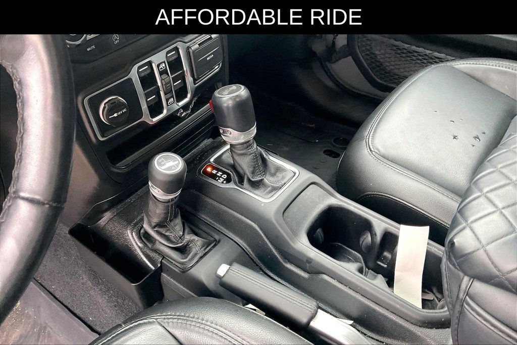 Used 2021 Jeep Wrangler Unlimited Sahara AWD/4WD image 13